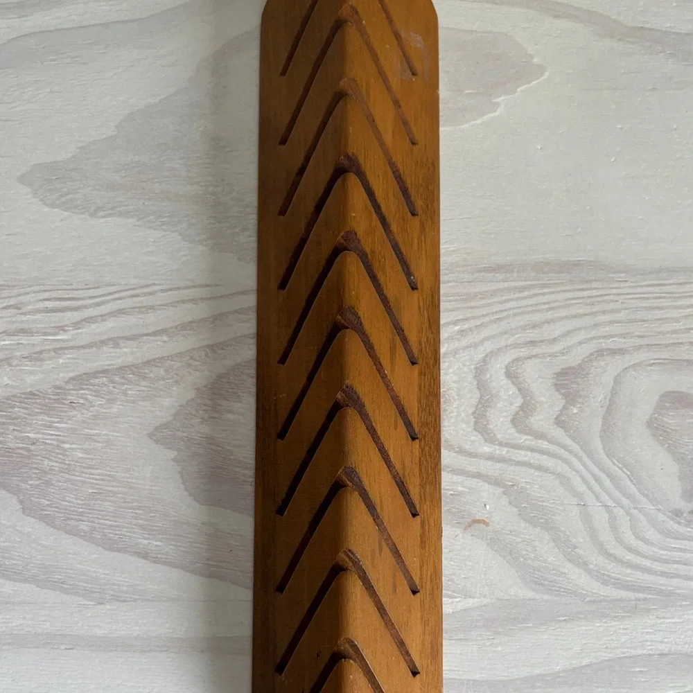 VTG Brown Wooden Wall Card Holder‎ Decor - Picture 4 of 5